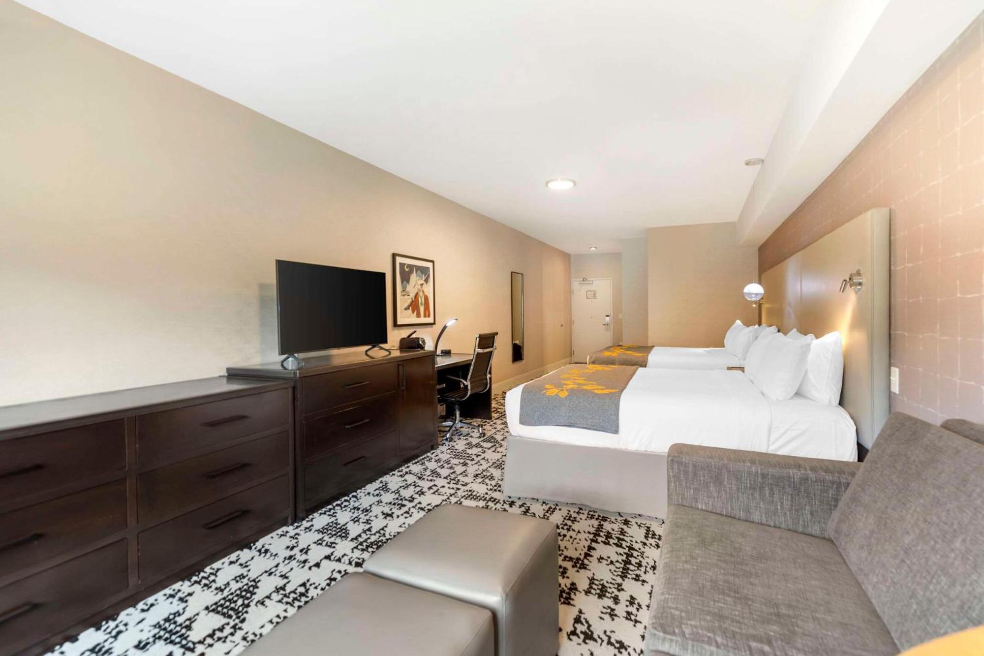 Cambria Hotel Copper Mountain Frisco Exterior photo