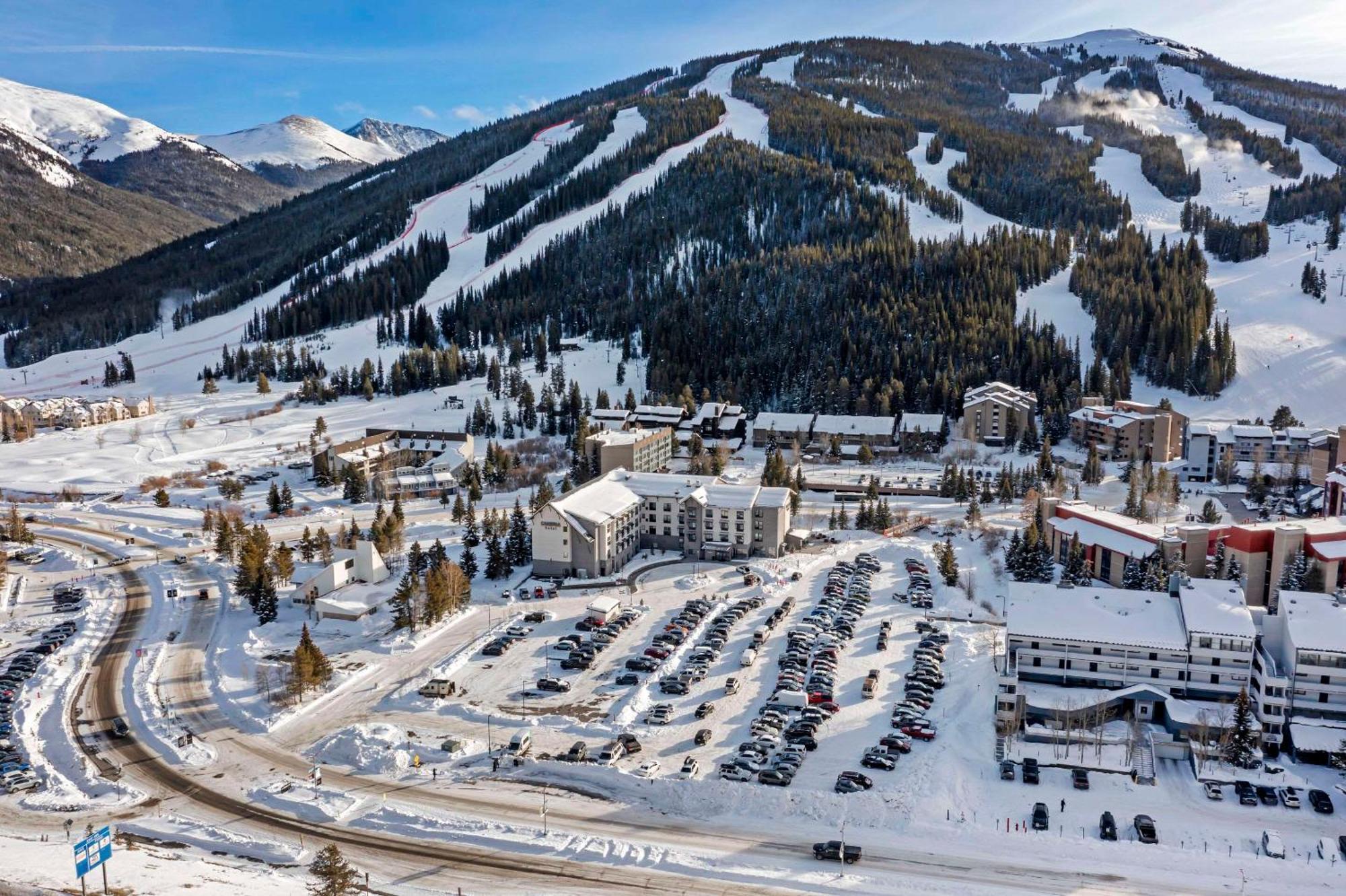 Cambria Hotel Copper Mountain Frisco Exterior photo